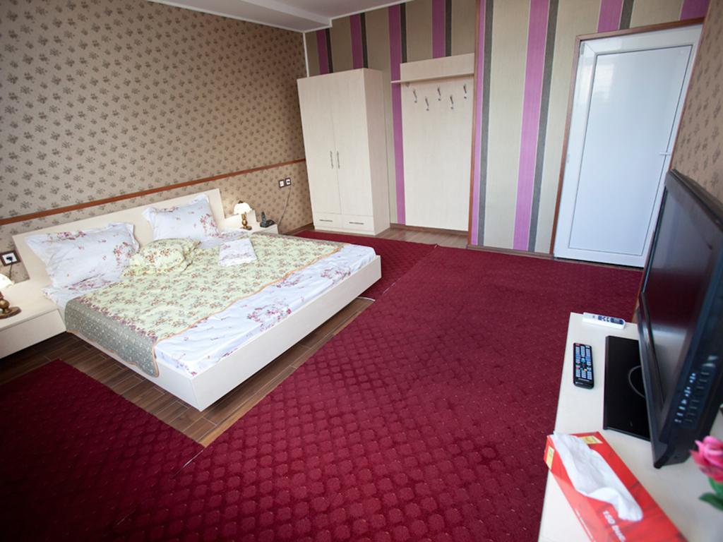 Hotel La Gil Bucureşti Cameră foto