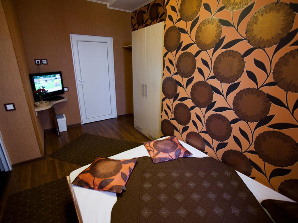 Hotel La Gil Bucureşti Cameră foto